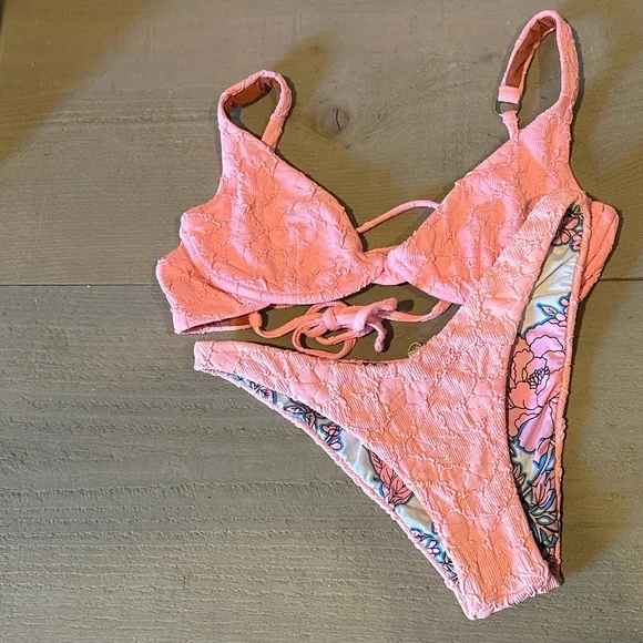Pink Textured Bikini Set - Picture 3 of 6